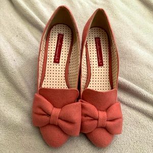 B.A.I.T footwear pinup pumps